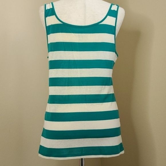 ❤️‍🔥Old Navy Tank top - Picture 2 of 8